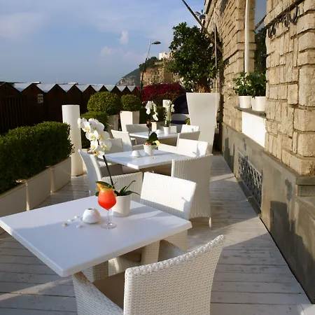Le Ancore Hotel 4*