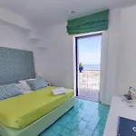 Le Ancore فندق فيكو إيكوينس