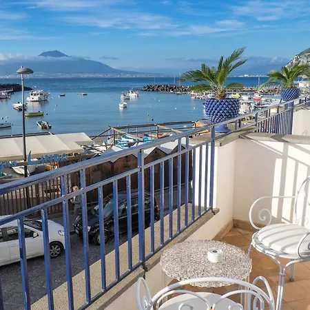 Le Ancore ヴィーコ・エクエンセ