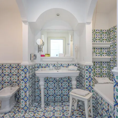 Le Ancore ホテル ヴィーコ・エクエンセ