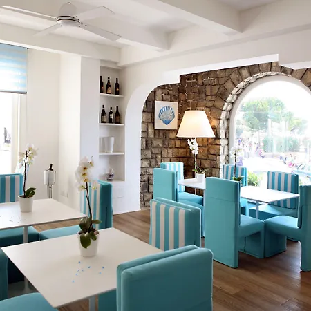 ホテル Le Ancore ヴィーコ・エクエンセ