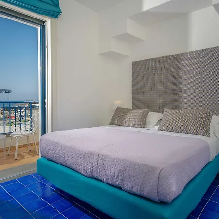 Le Ancore ホテル ヴィーコ・エクエンセ