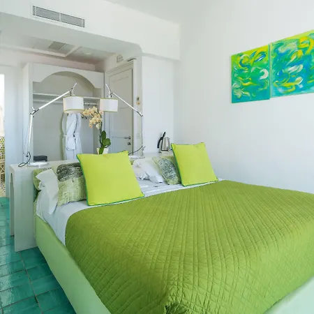 ホテル Le Ancore ヴィーコ・エクエンセ