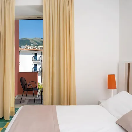 Le Ancore 4* ヴィーコ・エクエンセ