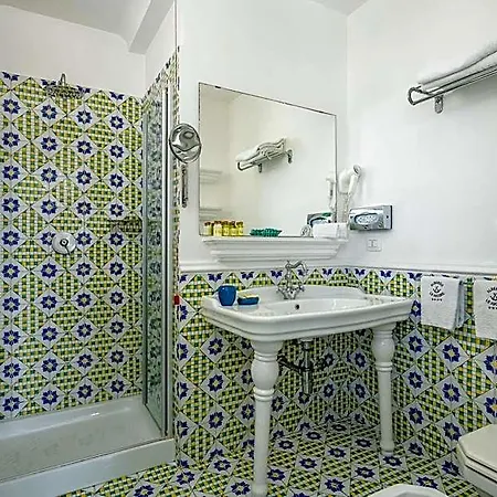 Le Ancore Otel 4*